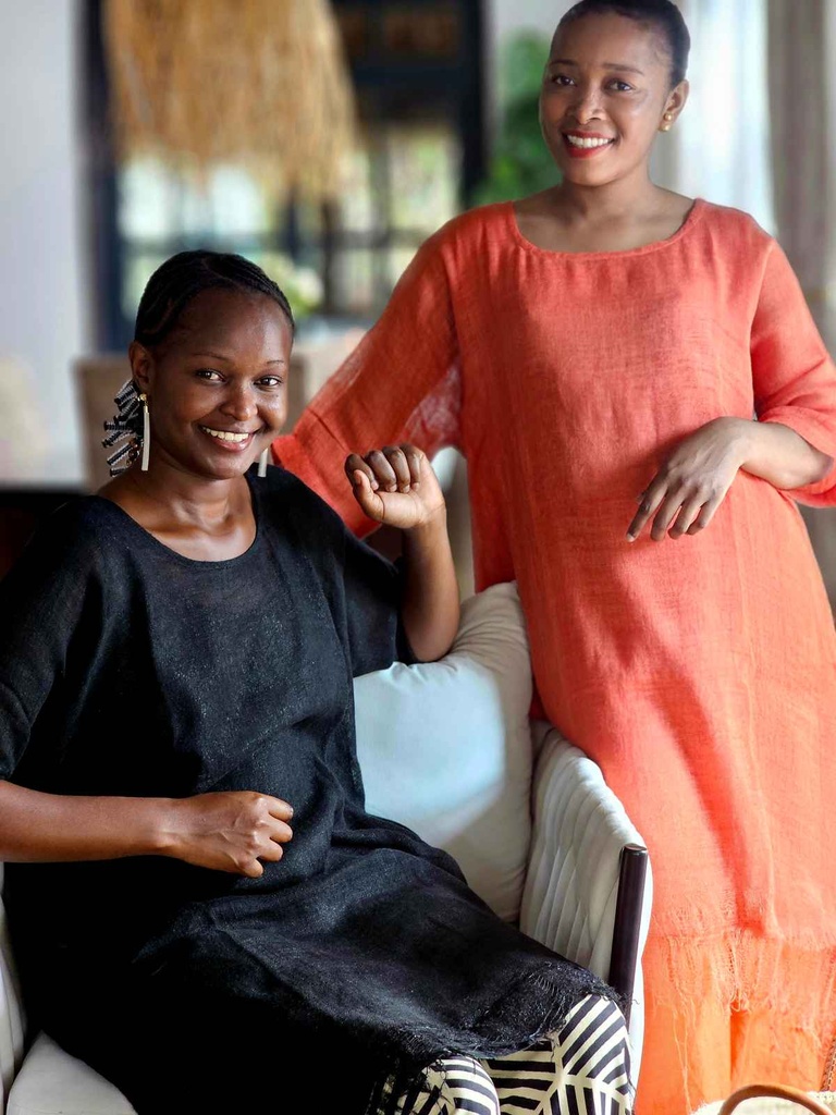 Linen gauze tunic in black