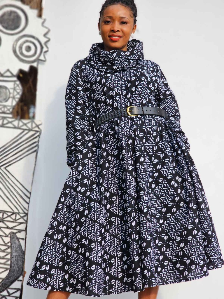 Black and white- Turtleneck