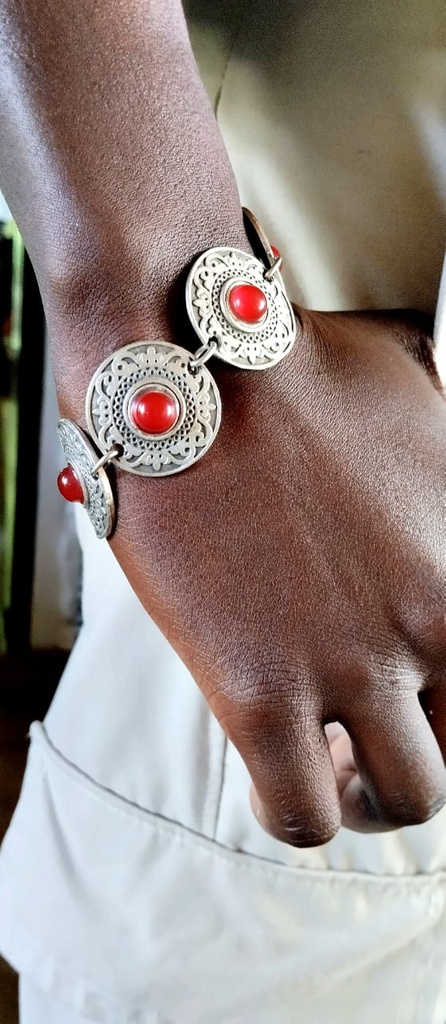 Lady scarlet bracelet