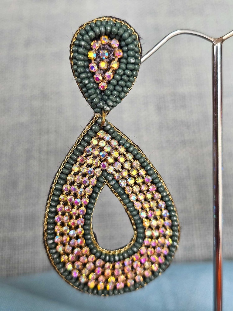 Light emerald zirconia earrings