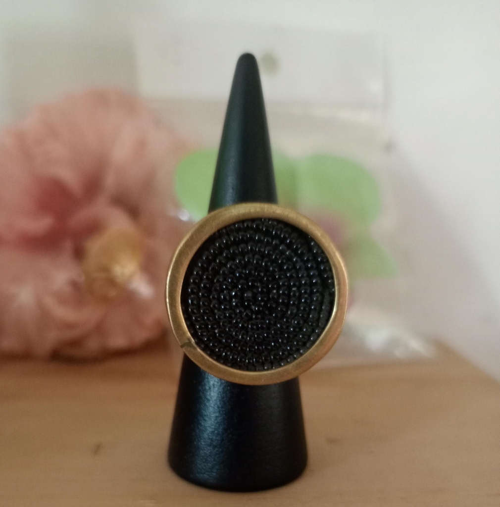 Black beaded ring