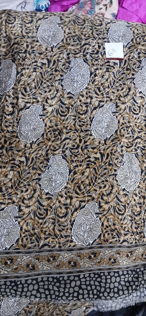 Abu Dhabi silk
